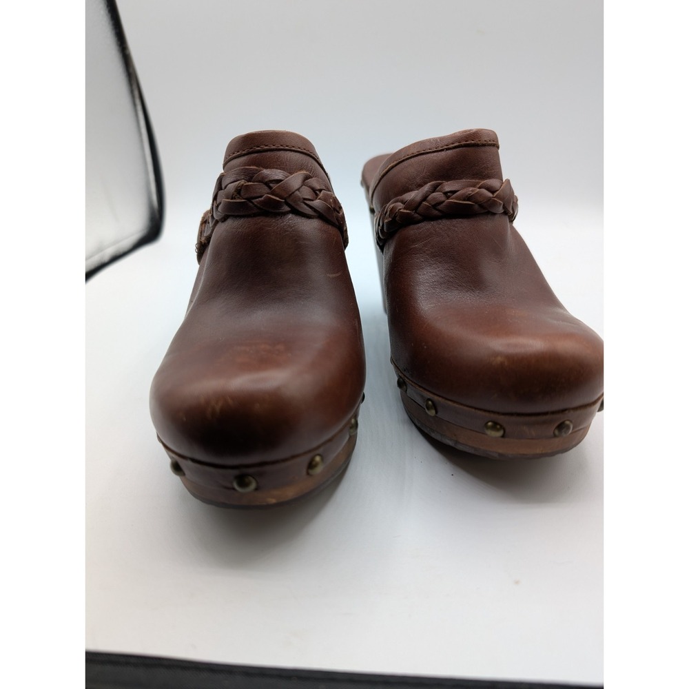 UGG Kaylee leather clogs brown braided strap and stud details Size 7 - Picture 4 of 10